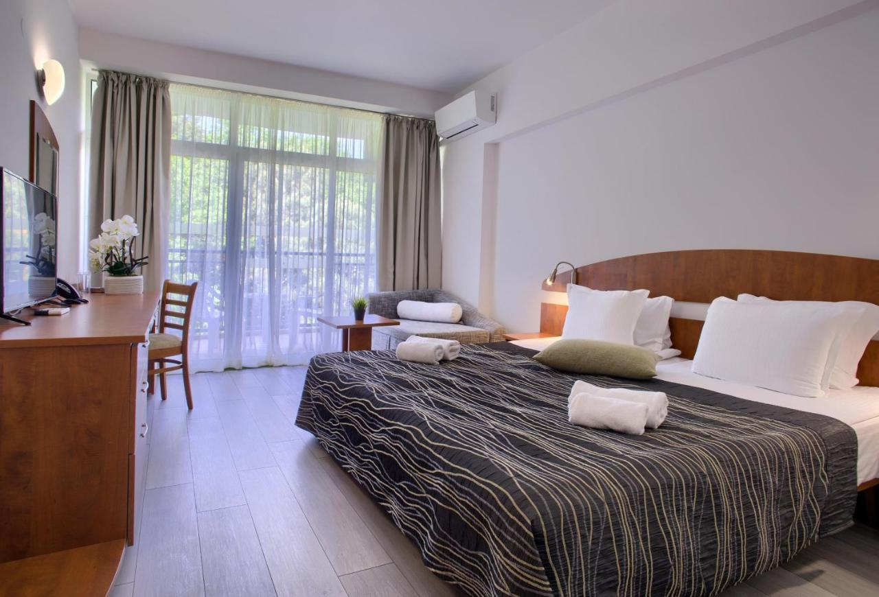 Luna Beach Hotel 골든샌드 외부 사진