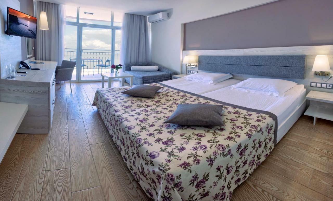 Luna Beach Hotel 골든샌드 외부 사진